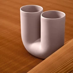 Muuto Kink Vase H26 Dusty Lilac