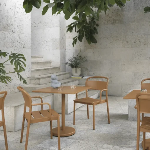 Muuto Linear Steel Spisebordsstol med Armlán Brándt Orange