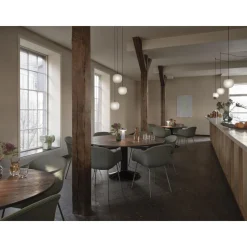 Muuto Midst SpisebordØ120 Mørk Olieret Eg/Sort