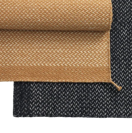 Muuto Ply Gulvtáppe Brándt Orange 140 X 85 cm