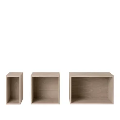 Muuto Stacked Hyldesystem Med Bagplade Medium Eg
