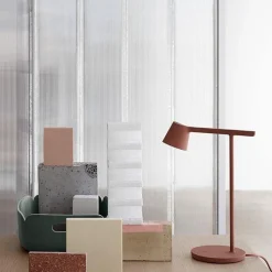 Muuto Tip Bordlampe Grå