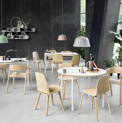 Muuto Visu Spisebordsstol med Trá Base Eg