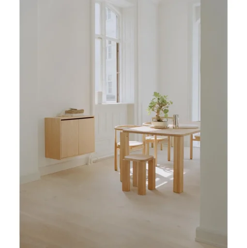 New Works Cabinet Reol Høj Med Døre Sort Ask