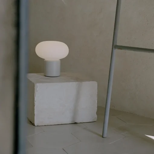New Works Karl-Johan Transportabel Lampe Light Grey