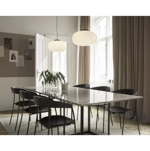 New Works Missing Spisebordsstol med Armlán Sort Asketrá