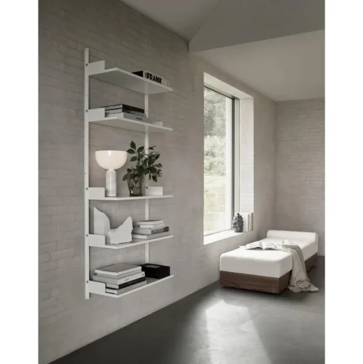 New Works Wall Reol 1900 Egetrá/Hvid