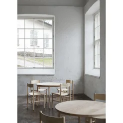 Nikari Linea Collection Akademia Spisebordsstol Sort Bejdset Asketrá