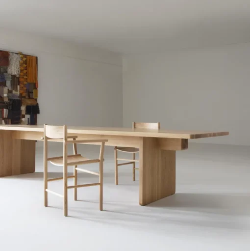 Nikari Linea Collection Akademia Spisebordsstol med Armlán Lys Lakeret Egetrá