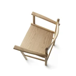 Nikari Linea Collection Akademia Spisebordsstol med Armlán Lakeret Egetrá