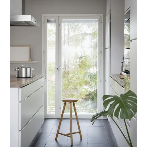 Nikari Linea Collection Perch Barstol Sortbejdset Egetrá