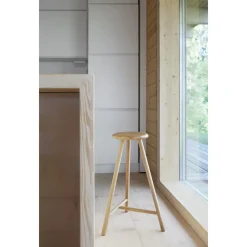 Nikari Linea Collection Perch Høj Barstol Sortbejdset Egetrá