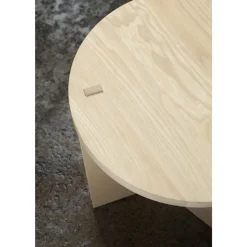Nikari Marfa Skammel/Bord Olieret Asketrá