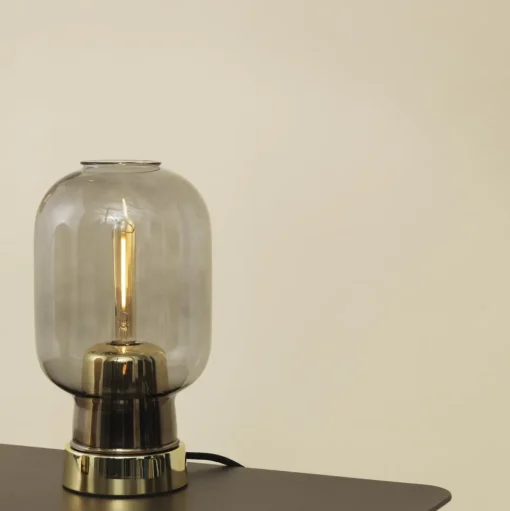 Normann Copenhagen Amp Bordlampe Røgfarvet/Messing