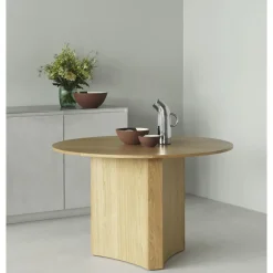 Normann Copenhagen Bue Spisebord Egetrá