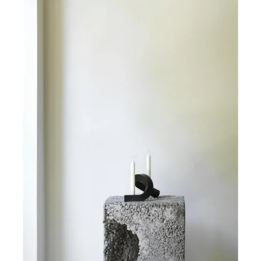 Normann Copenhagen Crooked One Lysestage Bronze
