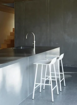 Normann Copenhagen Form Barstol H75 cm Sort/Sort Stål