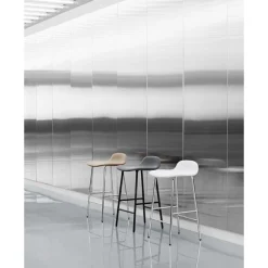 Normann Copenhagen Form Barstol 65 cm Sort Stål/Main Line Flax MLF20