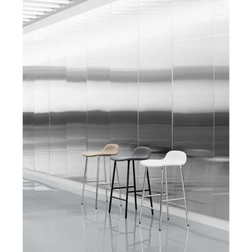 Normann Copenhagen Form Barstol 65 cm Sort Stål/Main Line Flax MLF20