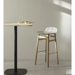 Normann Copenhagen Form Barstol H75 cm Grå/Egetrá