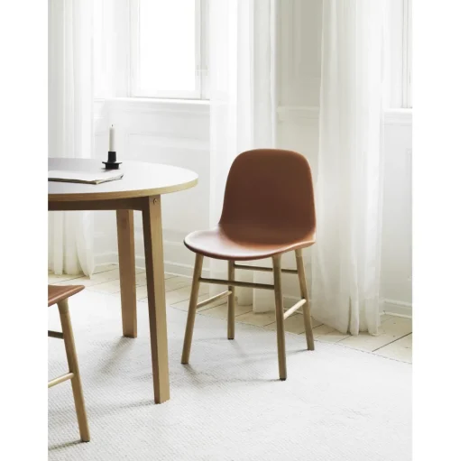 Normann Copenhagen Form Spisebordsstol Eg/Main Line Flax MLF20
