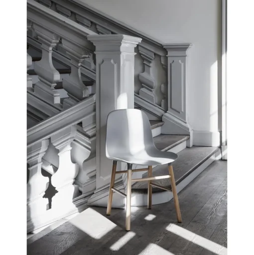 Normann Copenhagen Form Spisebordsstol Eg/Main Line Flax MLF20