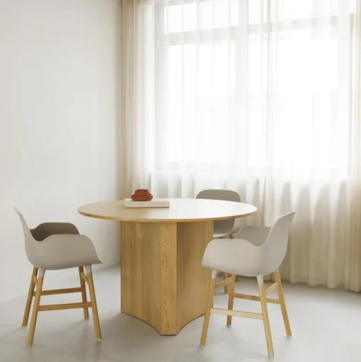Normann Copenhagen Form Spisebordsstol Crème/Krom