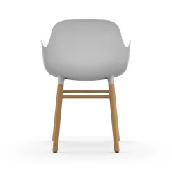 Normann Copenhagen Form Spisebordsstol med Armlán Hvid/Egetrá
