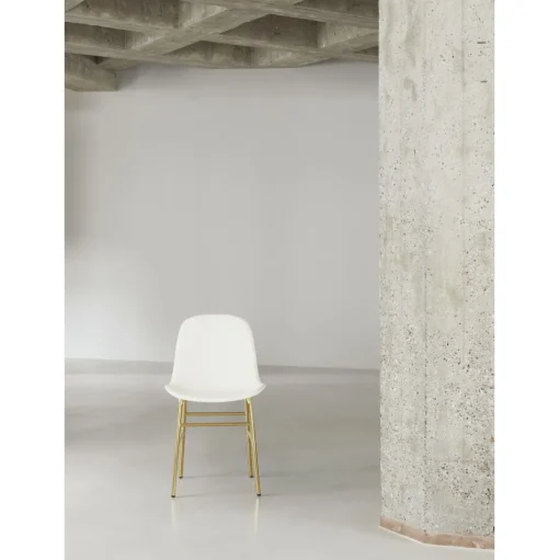 Normann Copenhagen Form Spisebordsstol Hvid/Egetrá