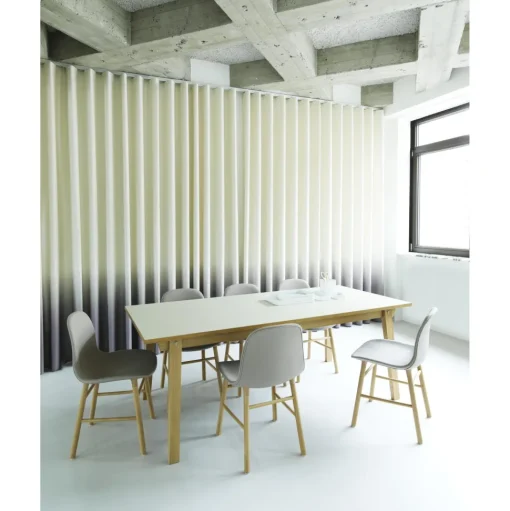 Normann Copenhagen Form Spisebordsstol Hvid/Egetrá