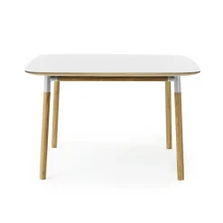 Normann Copenhagen Form Spisebord 120 x 120 cm Hvid/Egetrá