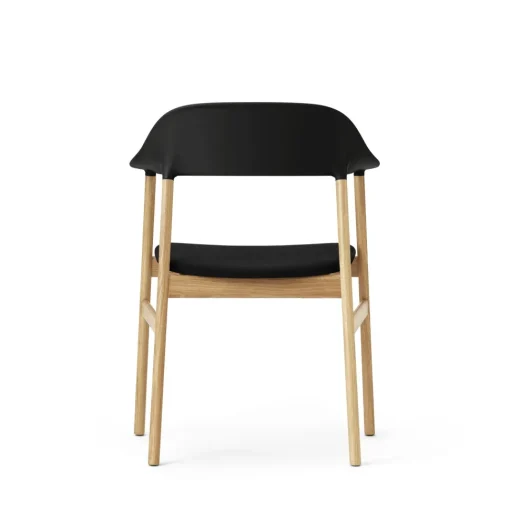 Normann Copenhagen Herit Spisebordsstol med Armlán Polstret Egetrá/ Sort