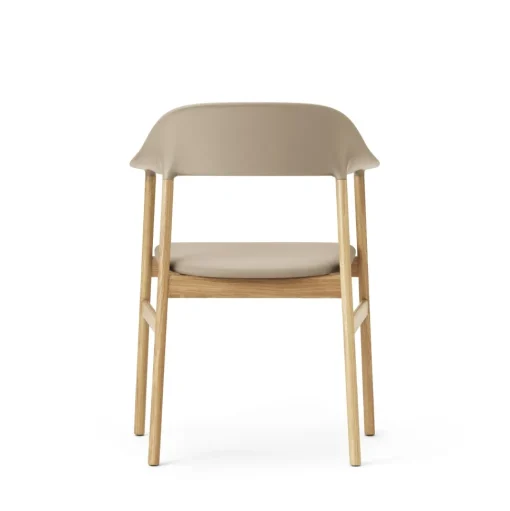 Normann Copenhagen Herit Spisebordsstol med Armlán Láder Polstret Egetrá/ Sand
