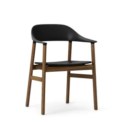 Normann Copenhagen Herit Spisebordsstol med Armlán Røget Egetrá/ Sort