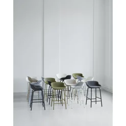 Normann Copenhagen Hyg Barstol H75 Polstret Sort Stål/Main Line Flax MLF20