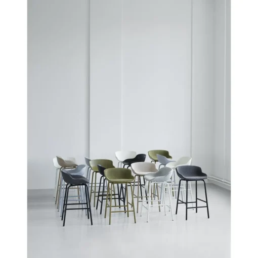 Normann Copenhagen Hyg Barstol H75 Polstret Sort Stål/Main Line Flax MLF20