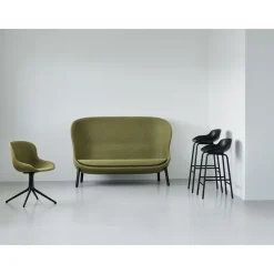 Normann Copenhagen Hyg Drejestol Polstret Sort Aluminium/Main Line Flax MLF20