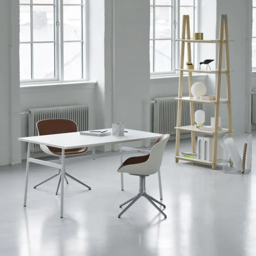 Normann Copenhagen Hyg Drejestol Aluminium/Sort