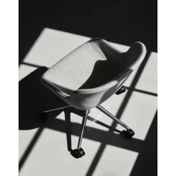 Normann Copenhagen Hyg Kontorstol med Hjul Polstret Aluminium/Synergy LDS16