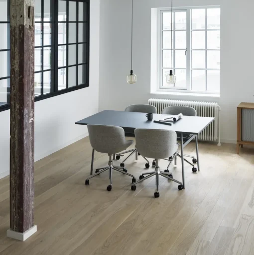 Normann Copenhagen Hyg Kontorstol med Hjul Aluminium/Sort