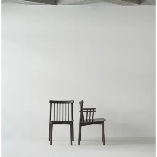 Normann Copenhagen Pind Spisebordsstol Brunbejdset Egetrá