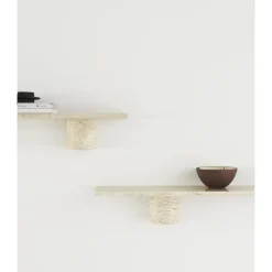 Normann Copenhagen Sten Hylde 80 cm Travertin