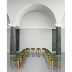 Normann Copenhagen Tap Skammel Valnød/Oliven