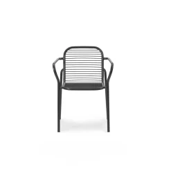 Normann Copenhagen Vig Udendørsstol med Armlán Sort