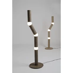 Oblure LIGHTBONE Gulvlampe Røget Eg