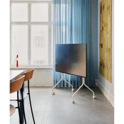 Pedestal Moon Rollin' TV Stander Pearl