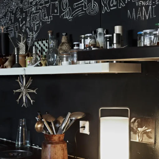 Santa & Cole Asa Bordlampe Sort