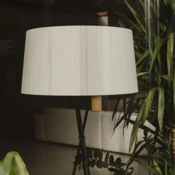 Santa & Cole Trípode G5 Gulvlampe Sort