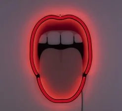 Seletti Studio Job Led Neon Signs Tongue Váglampe Rød