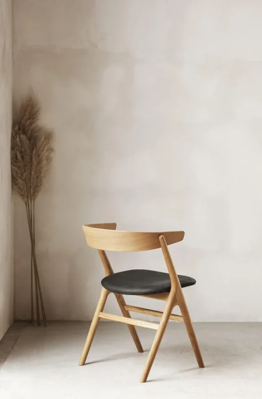 Sibast Furniture No 9 Spisebordsstol Hvidolieret Egetrá og Lys Grå Láder